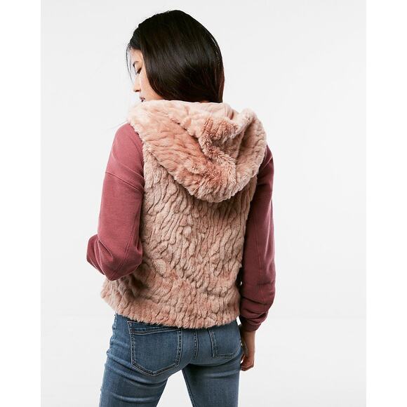 Express Women Faux Fur Vest Hooded Pockets Sleeveless Hook & Eye Pink XS/S NWT - Picture 11 of 11
